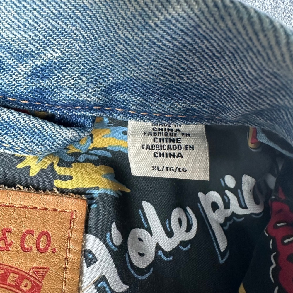 Levis Jacket Mens XL Trucker Light Wash Hawaiian Tropical Lining Button Down - Picture 4 of 10